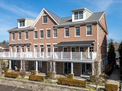 5 River Mills Dr, Frenchtown, NJ, 08825