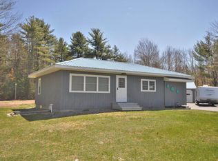 275 Riverside Dr, Eddington, ME 04428