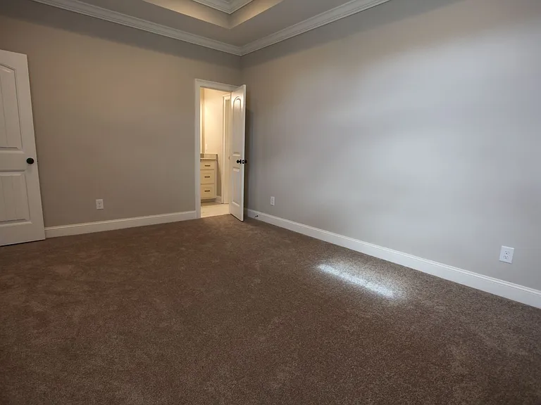 1090 Runningvine Ln — Photo 8