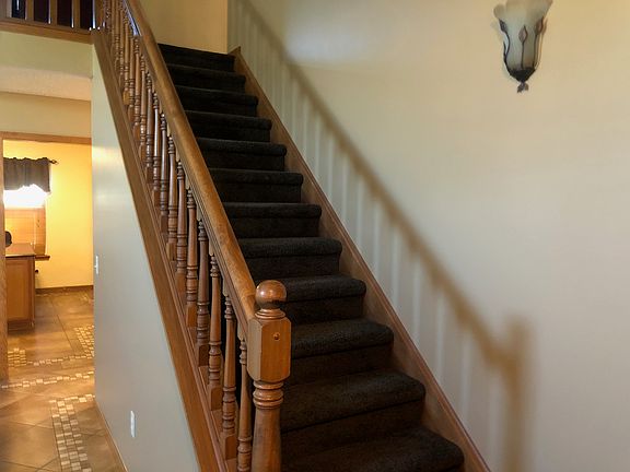 3rd image of 213 Chapel Hill Dr NW