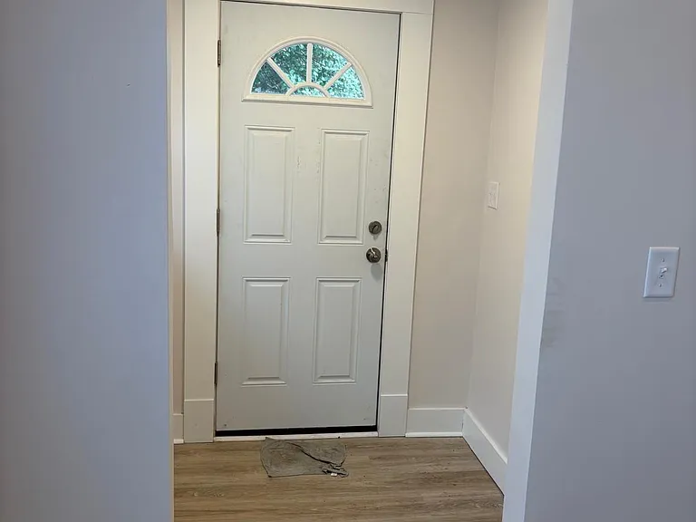 276 Main St — Photo 14