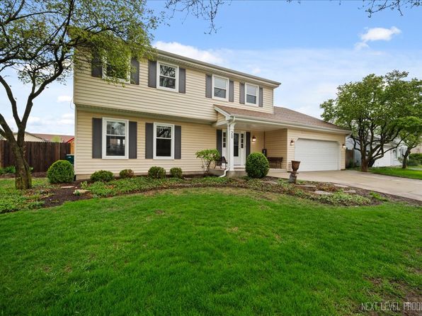 20 S Cambridge Dr, Geneva, IL 60134