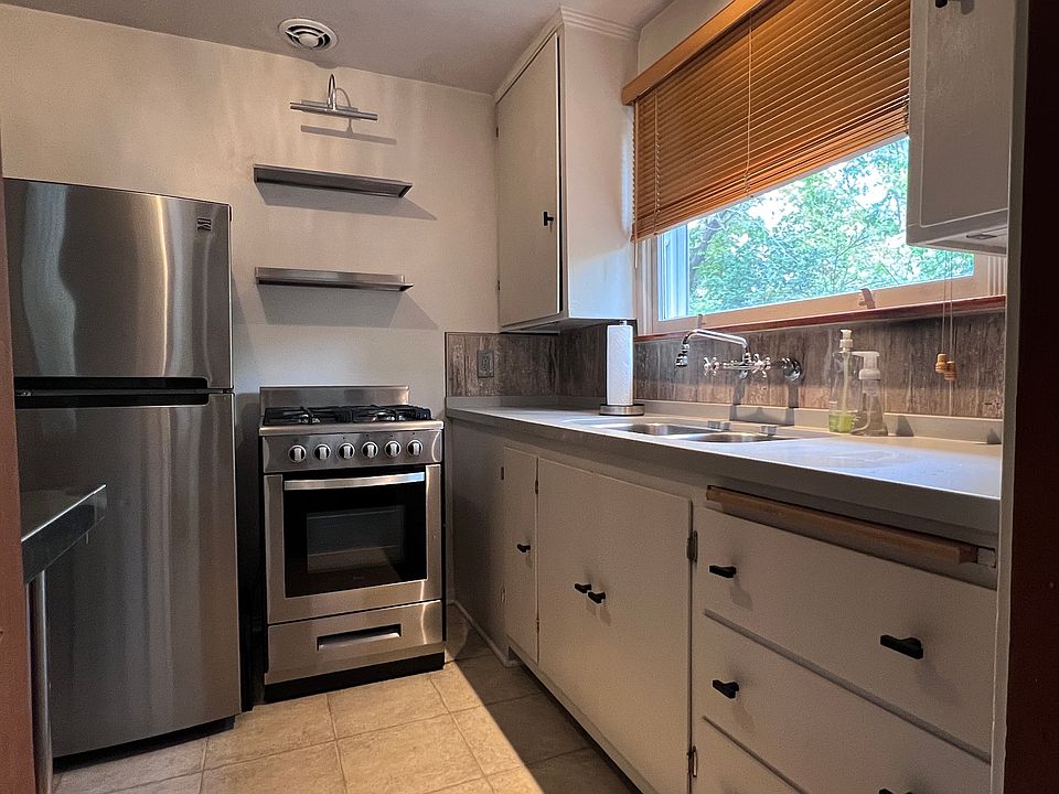 Large kitchen with table for 2