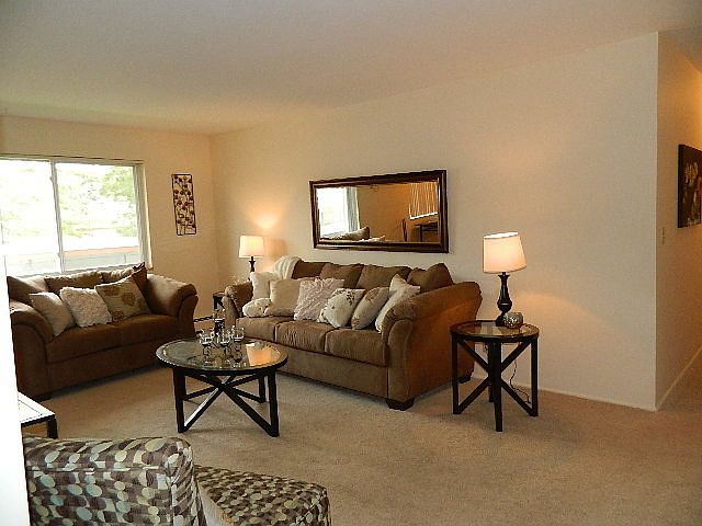 Living room at Eastlawn Arms