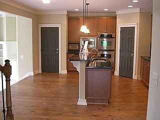 Kitchen, pantry, double oven