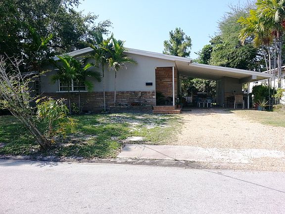 2nd image of 200 Grant Dr
