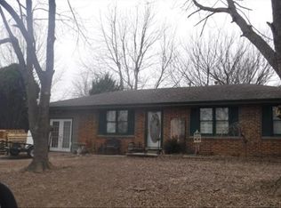 107 S Oakwood Ave, Republic, MO 65738