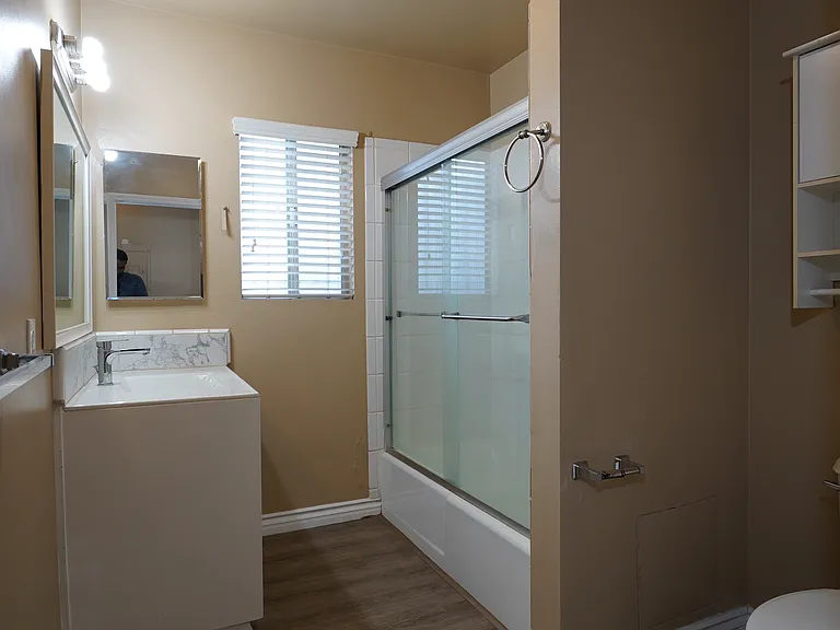 35 El Nido Ave #2 — Photo 7