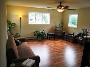 563 Mountainview Ave, Valley Cottage, NY 10989