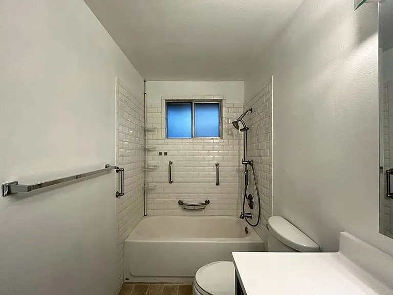 505 Empress Ave — Photo 14