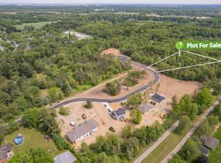 2 Gady Pines Dr, Adrian, MI 49221