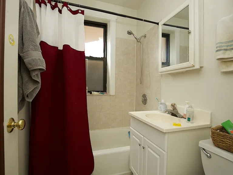 837 W Cornelia Ave #N3 — Photo 16