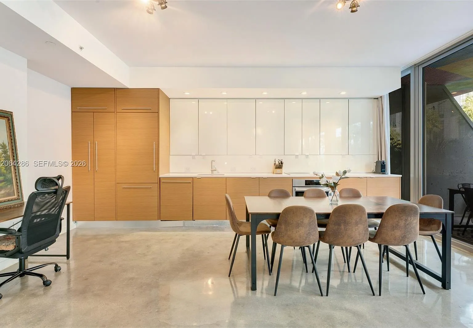 250 Wynwood Condo — Photo 4