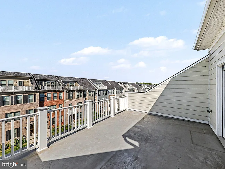 1900 Greenbriar Hall Rd — Photo 25