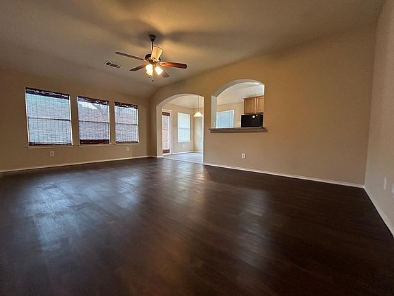 2nd image of 2820 Drycreek Ln