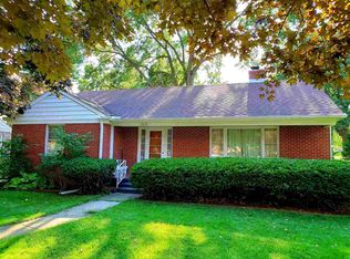 1026 Winthrop Ln, Rockford, IL 61107