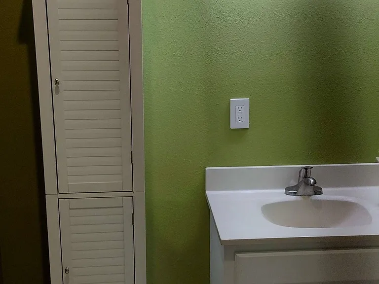 Travis Dr — Photo 9