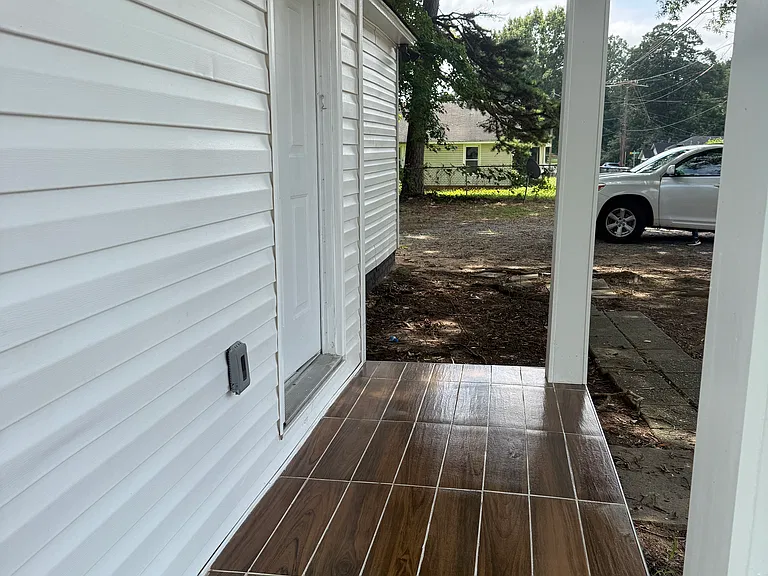 602 Broad St — Photo 2