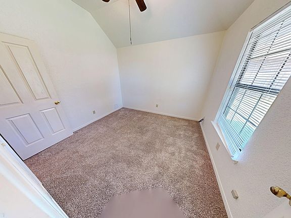 5th image of 1801 Thomas Ct