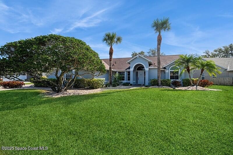 1st image of 586 Deerfield Dr