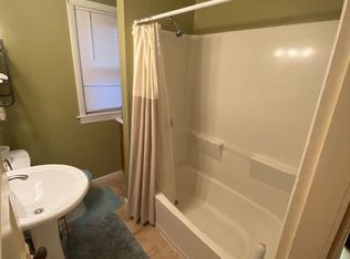143 Baker St APT 1, Gardner, MA 01440