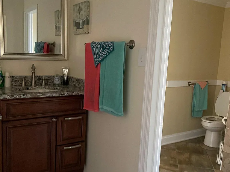 6831 Lake Willow Dr — Photo 17
