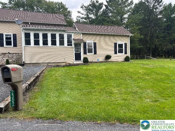 2302 Benders Dr, Bath, PA 18014