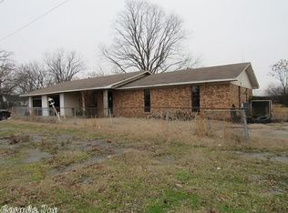 60 N Front St, England, AR 72046