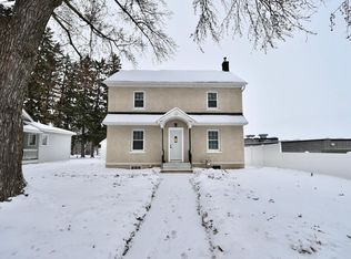 212 W 3rd St, Zumbrota, MN 55992