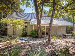 308 Lovers Ln, Ocean Springs, MS 39564