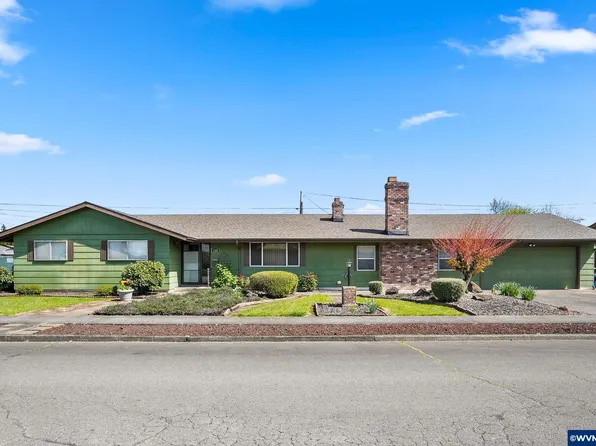 1280 N Douglas Ave, Stayton, OR 97383