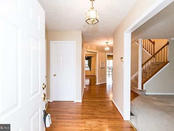 2nd image of 2033 Brandy Dr