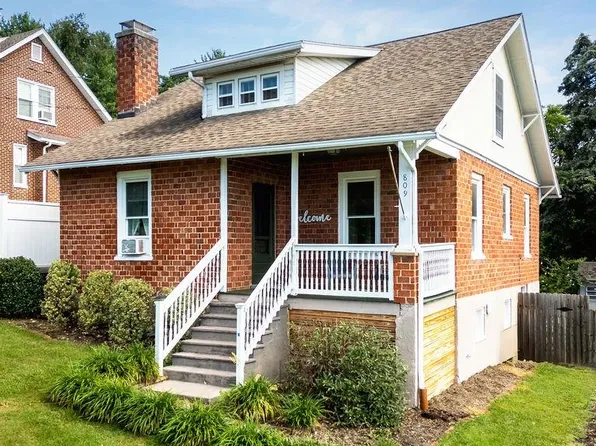 809 Parkview Ave, Staunton, VA 24401
