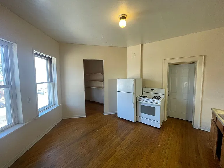 2323-2337 S 5th St./2346-2348 S Chase Ave. - 13 Unit — Photo 16