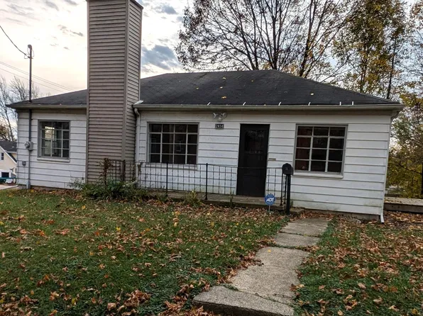 2414 Vine St, Lansing, MI 48912
