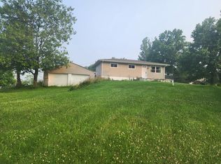 98 Scenic Hills Dr, Moundsville, WV 26041