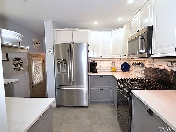 5th image of 1336 Broadway Ave
