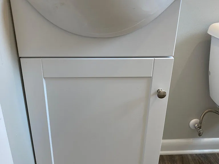 Bathroom cabinetry