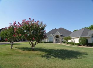 5906 Dog Leg Ct, Granbury, TX 76049