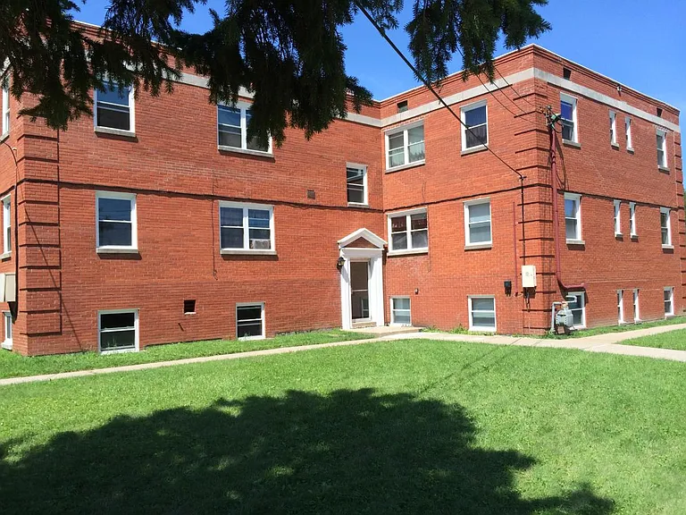 906 Walnut St — Photo 21