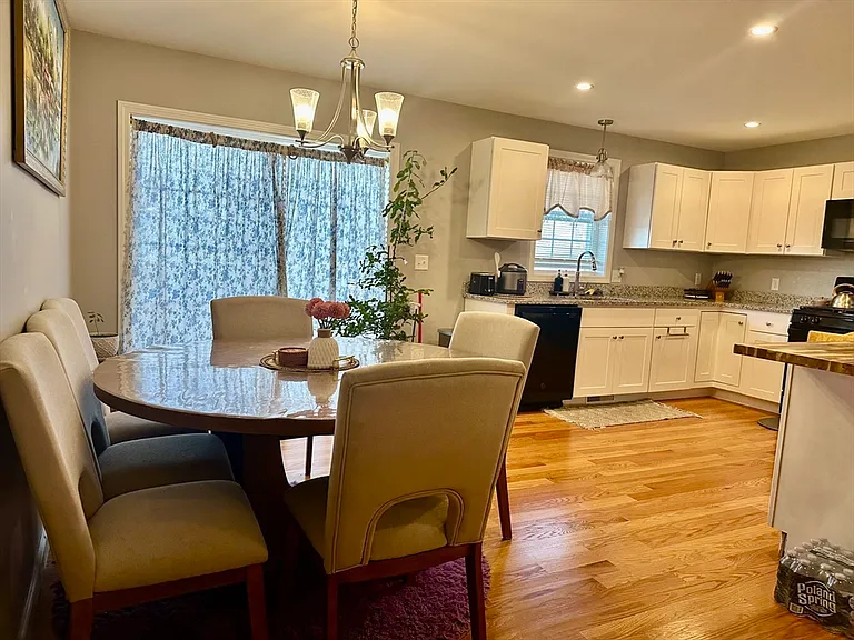 3 Marshall St #3 — Photo 4