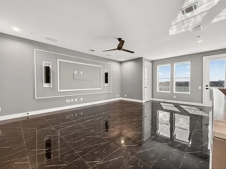 5919 E Post Oak Ln — Photo 34