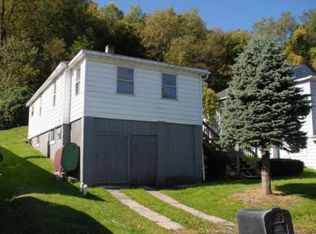 1881 Puritan Rd, Portage, PA 15946