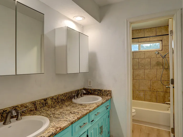 2102 Apollo Rd — Photo 18