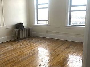 28-19 42nd St #DD3, Astoria, NY 11103