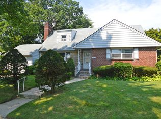 255-15 41st Drive, Little Neck, NY 11363