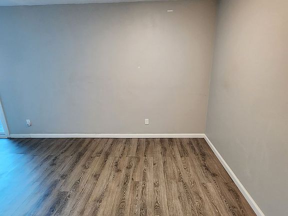 5th image of 133 W 35th St #306