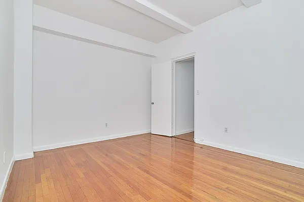 Rented by Living New York | media 32