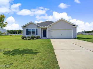 4042 Debbie Dr, Ayden, NC 28513