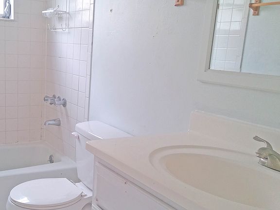 4th image of 1751 3rd Ave N APT 104